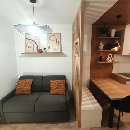 Calme Et Cosy, Proche Hyper Centre De *